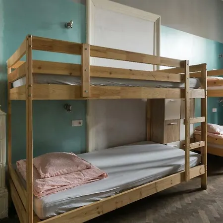 Pod Wawelem Albergue *